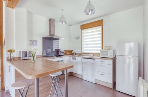 Challerange House | Pleasant Cottage in Challerange
