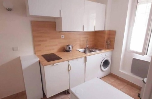 Saint-Louis Apartment | Pleasant equipped studio 2 steps from the park and metro Saint Mandé🌴