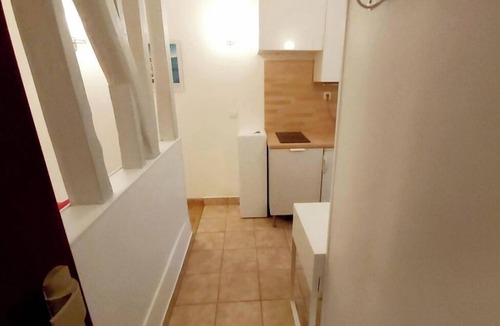 Saint-Louis Apartment | Pleasant equipped studio 2 steps from the park and metro Saint Mandé🌴
