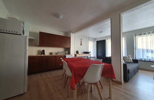 Saint-Pierre-dels-Forcats Apartment | Pleasant t3 of 65 m2 100 m from the slopes