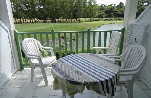 Bourgenay Apartment | Pleasant vacation spot in a golf course by the ocean
