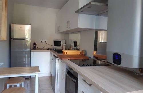 Bagneres-de-Luchon House | Pleasant garden apartment pets welcome curist rates