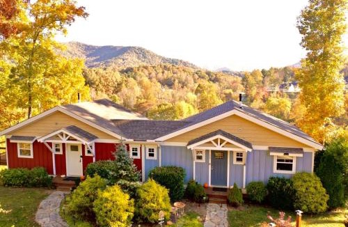 Weaverville Villa | Pleasant Grove Cottages - Misty Mtn (#113)/Lazy Bear (#115)