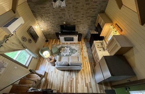 Lyons Cottage | Pleasant Grove Farm LLC