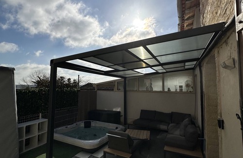 Le Fief-Sauvin House | Pleasant house with luxury spa