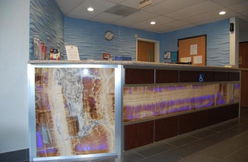 Pleasant Hill Hotel | Pleasant Hill Inn