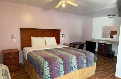 Lockport Hotel | Pleasant Hill Motel