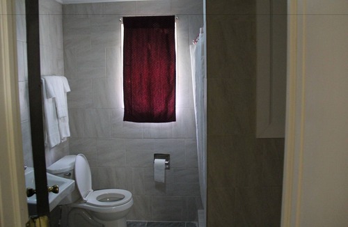 Middletown Hotel | Pleasant Hill Motel