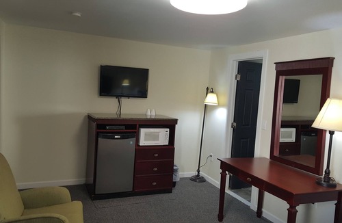 Middletown Hotel | Pleasant Hill Motel
