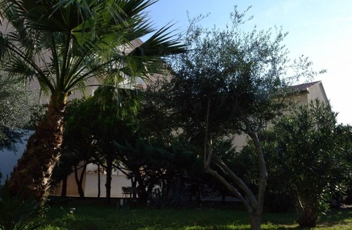 Pag Apartment | Pleasant holiday apartment with terrace in Pag