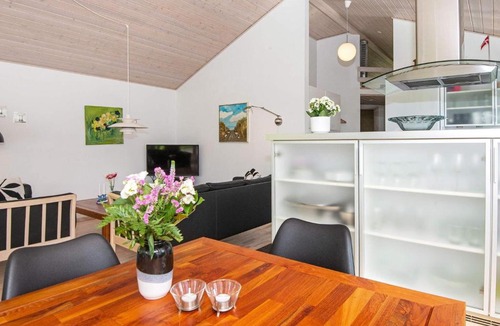 Fjellerup House | Pleasant Holiday Home in Glesborg with Sauna