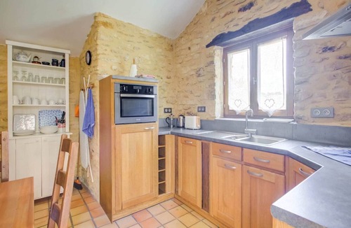 Jayac House | Pleasant holiday home with private pool