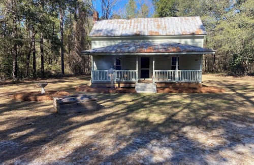 Metter Cabin | Pleasant Home private cabin getaway