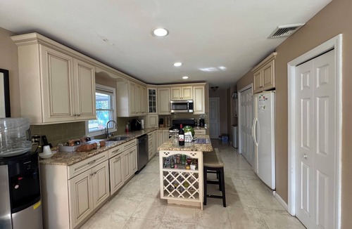 Shirley House | Pleasant house with AC in charming Shirley