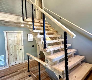 Osceola House | Pleasant Lake Bed and Breakfast