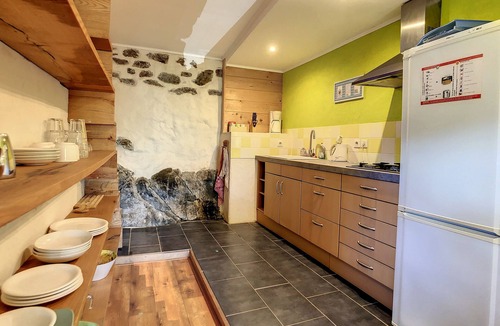 La Liviniere House | Pleasant little house with shared swimming pool