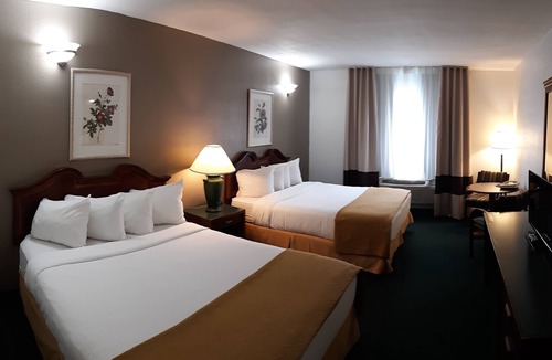Newberry Hotel | Pleasant Moose Lodge
