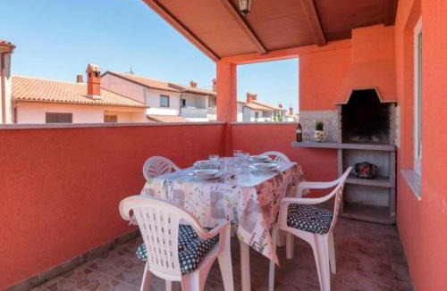 Vintijan House | Pleasant Oriana Apartment near the sea-Pula