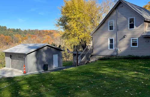 Rock Springs House | Pleasant Place