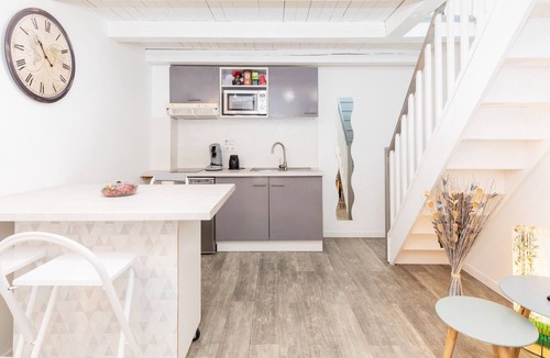 Les Arceaux Apartment | Pleasant, quiet duplex in the center of Montpellier