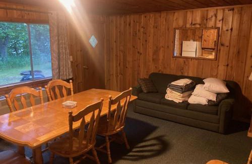 Menahga House | Pleasant Ridge Resort