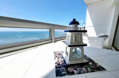 Les Sables d'Olonne Apartment | Pleasant studio sea facing with balcony 50m to beach