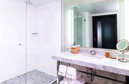 West Plaza Hotel | Pleasant Stay! 3 Comfortable Units, Pool, Pets Allowed, Near Fountain of Neptune