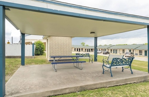 Three Rivers House | Pleasant Stay, Convenient Location! Pets are Allowed with Free Parking!