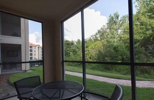 Four Corners Apartment | Pleasant Stay, Convenient Location! Onsite Pool, Kitchenette, Free Parking