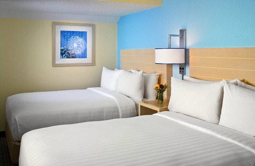 Westlake Hotel | Pleasant Stay, Convenient Location! 3 Relaxing Units, Free Parking