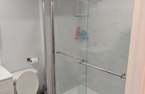 Cooksville House | Pleasant Stay Mississauga