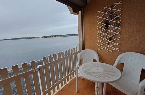 Balaruc-les-Bains Apartment | Pleasant studio with loggia and pets allowed – Balaruc-les-Bains