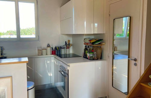 Amerique Apartment | Pleasant studio with terrace in Belleville