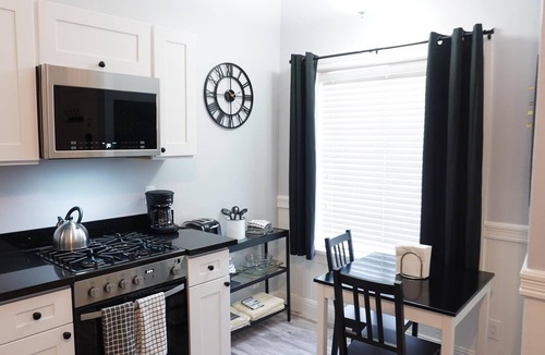 Ashbury Heights Apartment | Pleasant Unit in Prime Area