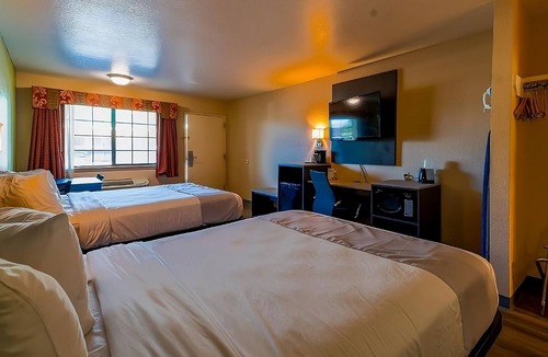 Sweet Home Hotel | Pleasant Unit near H‑E‑B with Swimming Pool Access & Parking Available