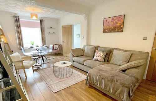 Trehafod House | Pleasant View Cottage