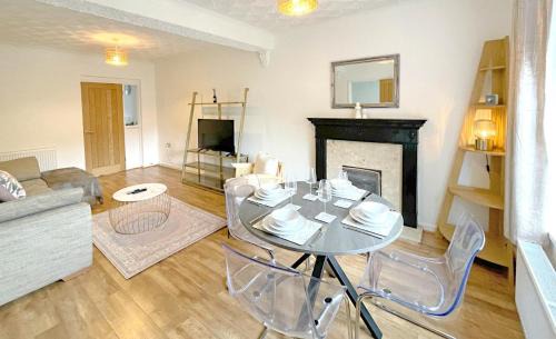 Trehafod House | Pleasant View Cottage