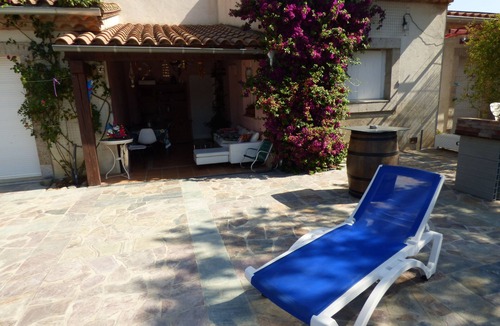 Tournissan Villa | Pleasant villa in garrigue with pine forest and swimming pool