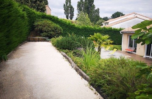Saint-Jean House | Pleasant villa with pool