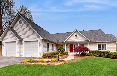 Bumpass House | Pleasants View