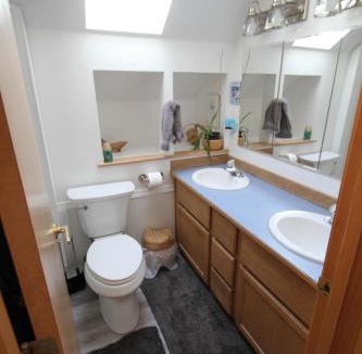 Moses Lake Villa | Please do NOT reserve This is a Duplicate Listing of this same property please beware