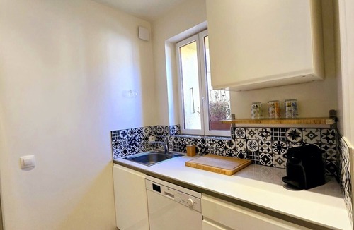 Aspremont Apartment | Pleasures between sea and mountains