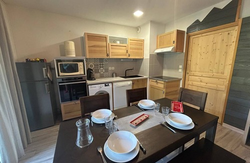 Peyragudes Apartment | 🏔 Plein center Loudenvielle, lgt 5 pers tout équipé + wifi 🌞 CLASSE 3 ⭐