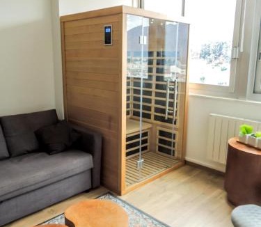 Aix-les-Bains City Center Apartment | Plein centre-ville T2 avec sauna