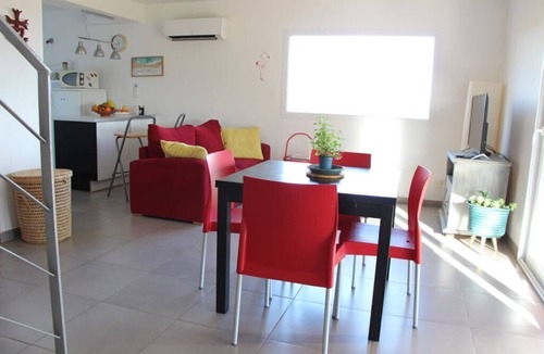 Bouzigues House | Plenitude facing Mont Saint Clair