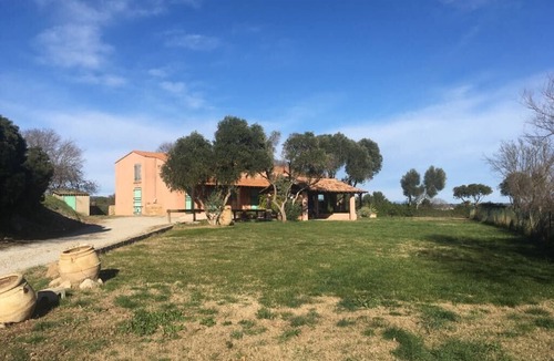 Bouzigues House | Plenitude facing Mont Saint Clair