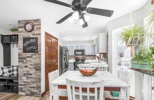 Kernersville House | PLENTY OF ROOM IN OUR PET FRIENDLY COZY 5 BEDROOM HOME IN A GREAT NEIGHBORHOOD