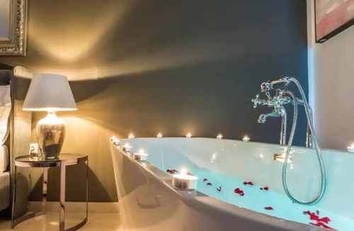 Plitvica Selo Bed & Breakfast | Plitvice Falls Cottage - Elegant Room near Plitvice Lakes