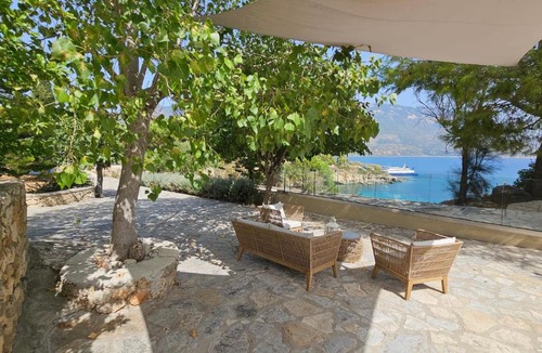 Pesada House | Ploes Luxury Cottages