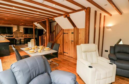 Bleddfa House | Ploony Barn